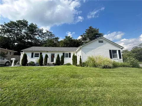 407 Laurel Ave, Pen Argyl, PA 18072