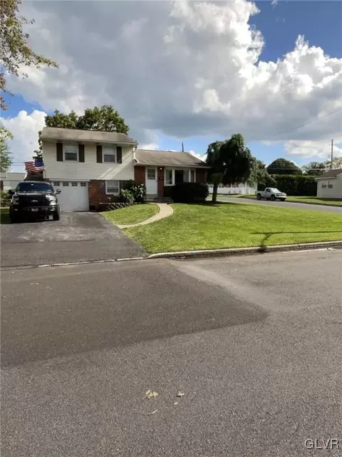 3096 Essex Rd, Allentown, PA 18103