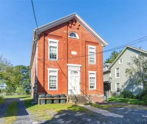 7314 Blue Mountain House Rd, Kempton, PA 19529