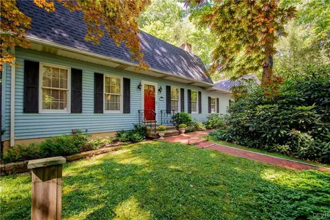 1557 Seneca Trl, Effort, PA 18330