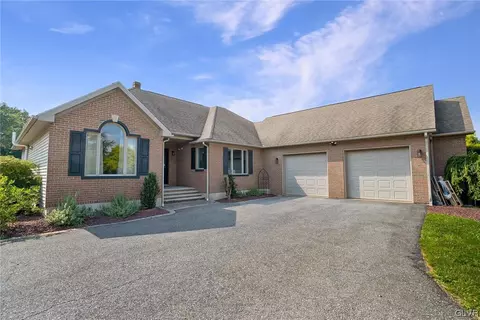 1269 Miller Rd, Wind Gap, PA 18091
