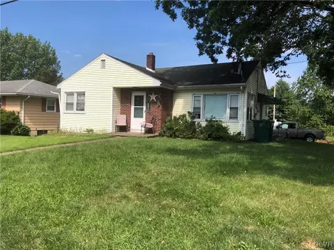 3201 Vermont St, Palmer Township, PA 18045
