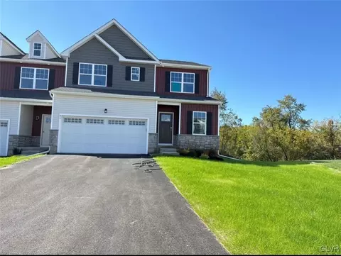 91 Timber Trl #45, Palmer Township, PA 18045