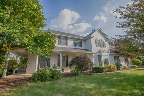 4638 Cortland Dr, Orefield, PA 18069