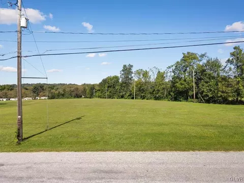 449 Penn Dixie Rd, Moore Twp, PA 18014 photo 5