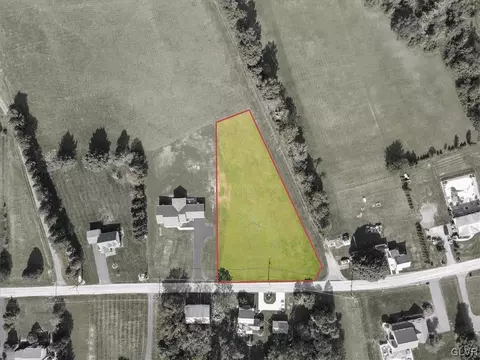 449 Penn Dixie Rd, Moore Twp, PA 18014 photo 2