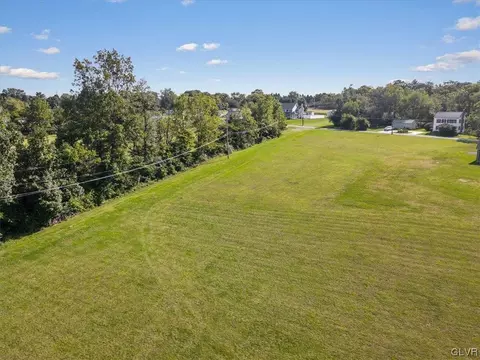449 Penn Dixie Rd, Moore Twp, PA 18014 photo 8