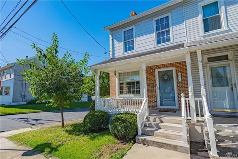 3202 N Hobson St, Stiles, PA 18052