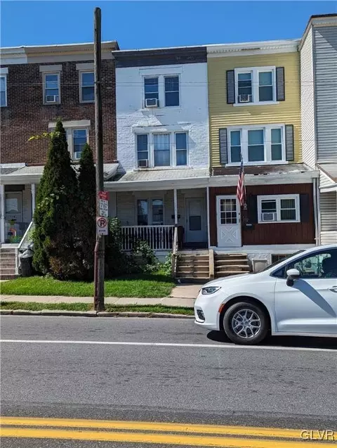 774 S 8th St, Allentown, PA 18103