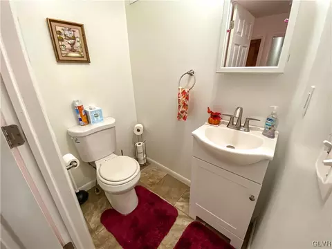 63 E Garrison St, Bethlehem, PA 18018 photo 11