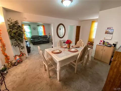 63 E Garrison St, Bethlehem, PA 18018 photo 5