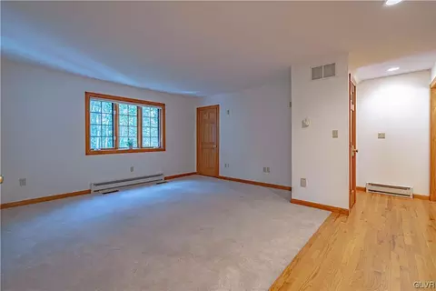 240 Pine Manor Dr, Hellertown, PA 18055 photo 34