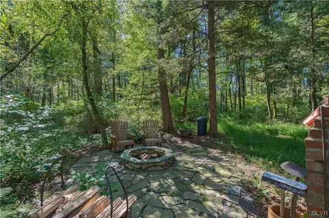 240 Pine Manor Dr, Hellertown, PA 18055 photo 44