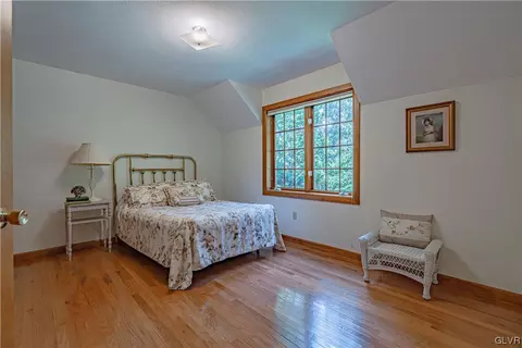 240 Pine Manor Dr, Hellertown, PA 18055 photo 28