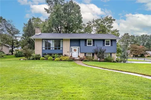 5078 Hampshire Rd, Saucon Twp, PA 18034