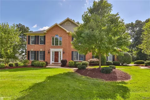 4569 Meadow Dr, Nazareth, PA 18064