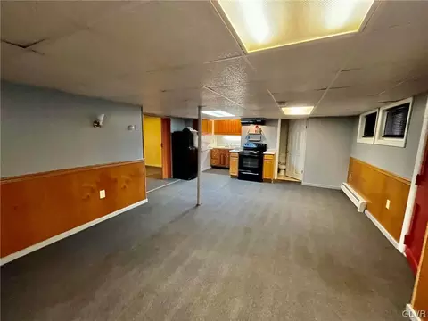 121 E Main St, Bath, PA 18014 photo 6