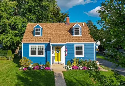 227 Willow Rd, Hellertown, PA 18055