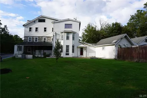 2509 Bushkill Dr, Forks Twp, PA 18040