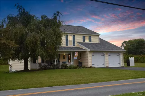 19 Haas St, Topton, PA 19562