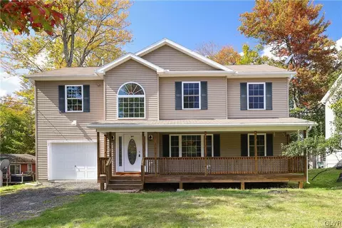 7190 Rimrock Dr, Coolbaugh Twp, PA 18466