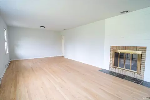 3214 Oakland Rd, Bethlehem, PA 18020 photo 12