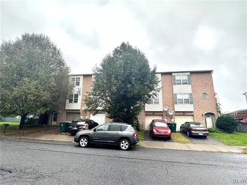 1 Freedom Ter, Palmer Township, PA 18045