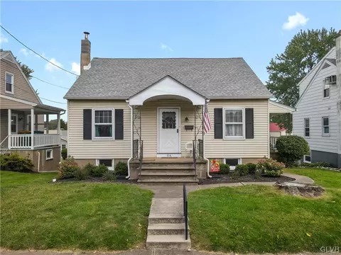506 Adams St, Red Hill, PA 18076