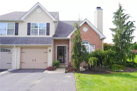 2170 Briarwood Dr, Coplay, PA 18037