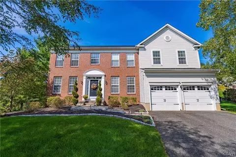 2154 Light Horse Harry Rd, Macungie, PA 18062