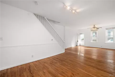 25 E Garrison St, Bethlehem, PA 18018 photo 4