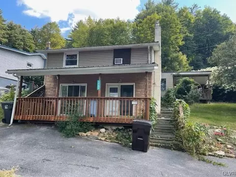 3790 Redbud Dr, Northampton, PA 18067