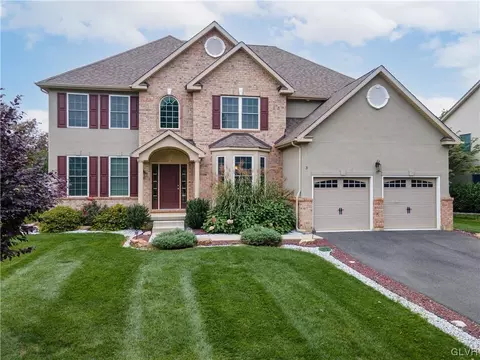 3 Clairmont Ave, Palmer Township, PA 18045