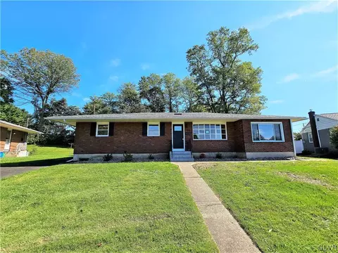 1858 Levering Pl, Bethlehem, PA 18017