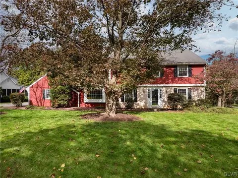1430 Dartmouth Dr, Bethlehem, PA 18017