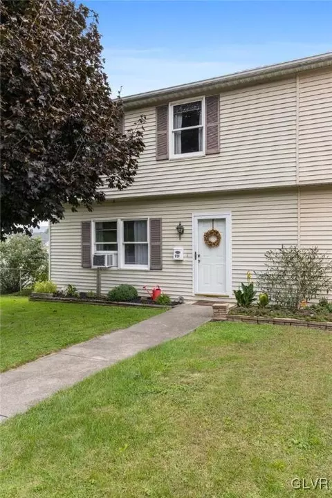 656 Washington St, Slatington, PA 18080