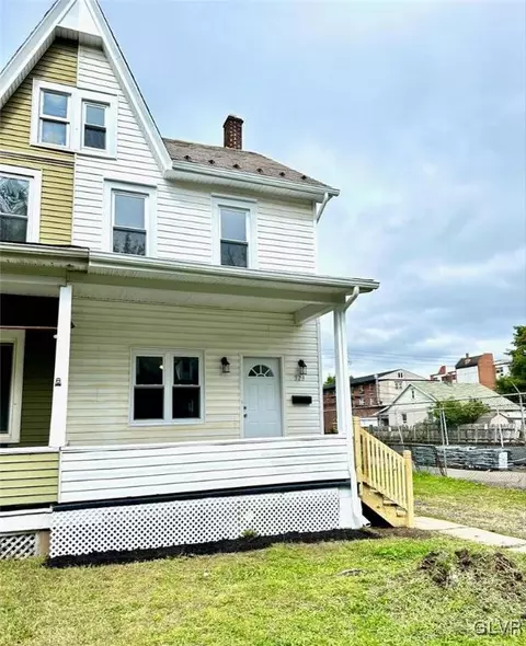 323 Lehigh Ave, Palmerton, PA 18071