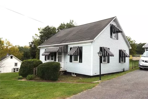 671 Adams Rd, Breinigsville, PA 18031