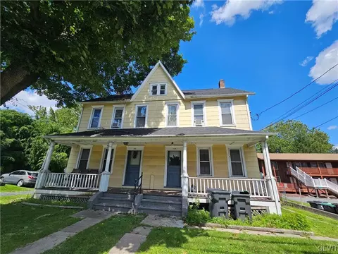 105 Main St, Easton, PA 18042