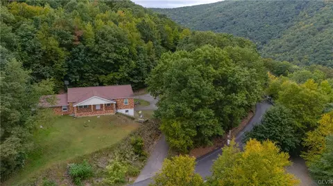 114 Oak Dr, Lehighton, PA 18235