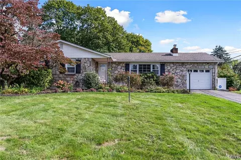 3534 Chesterfield Ln, Bethlehem, PA 18017