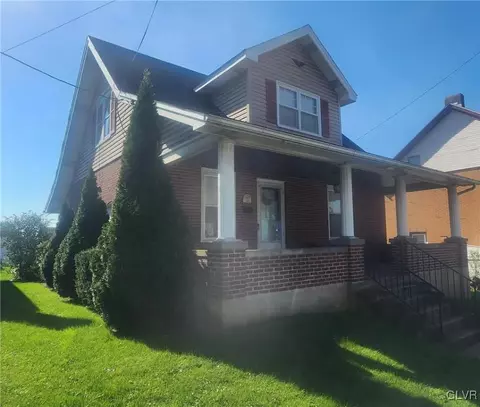 128 E Northampton St, Bath, PA 18014