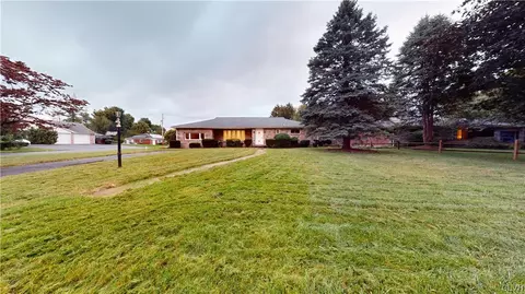 1221 N Cedar Crest Blvd, Allentown, PA 18104