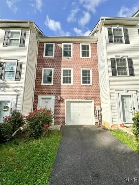 753 Blue Heron Dr, Allentown, PA 18103