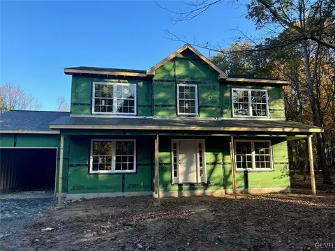 23 Navajo Trl, Albrightsville, PA 18210