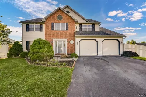 6 Fieldcrest Ct, Fleetwood, PA 19522