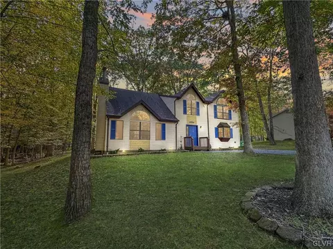 118 Brewster Way, East Stroudsburg, PA 18301