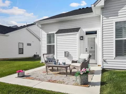 6980 Pine Ln, Bath, PA 18014 photo 27