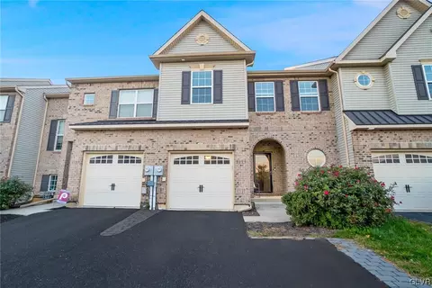 5135 Dogwood Trl, Allentown, PA 18104