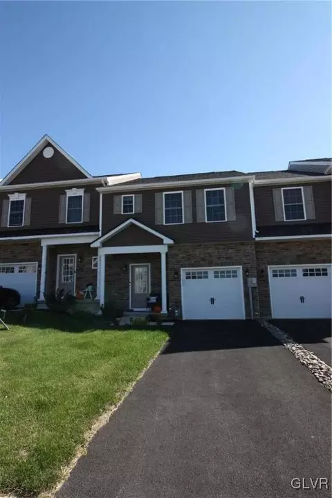 1415 Black Forest Dr, Allentown, PA 18104